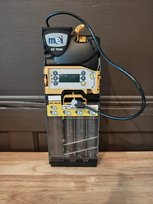 MEI CF 7000 Cashflow Coin Changer 7512